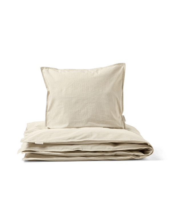 BEDDING - CREME BLACK PLAID