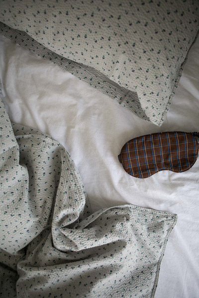 BEDDING - SEERSUCKER - CLOUDY DAY