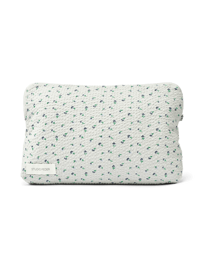 CELIA TOILETRY BAG - CLOUDY DAY