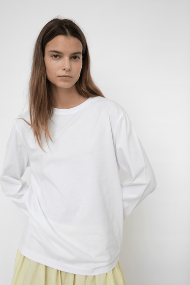 FREYA LONG SLEEVE T-SHIRT - WHITE – Studio Feder