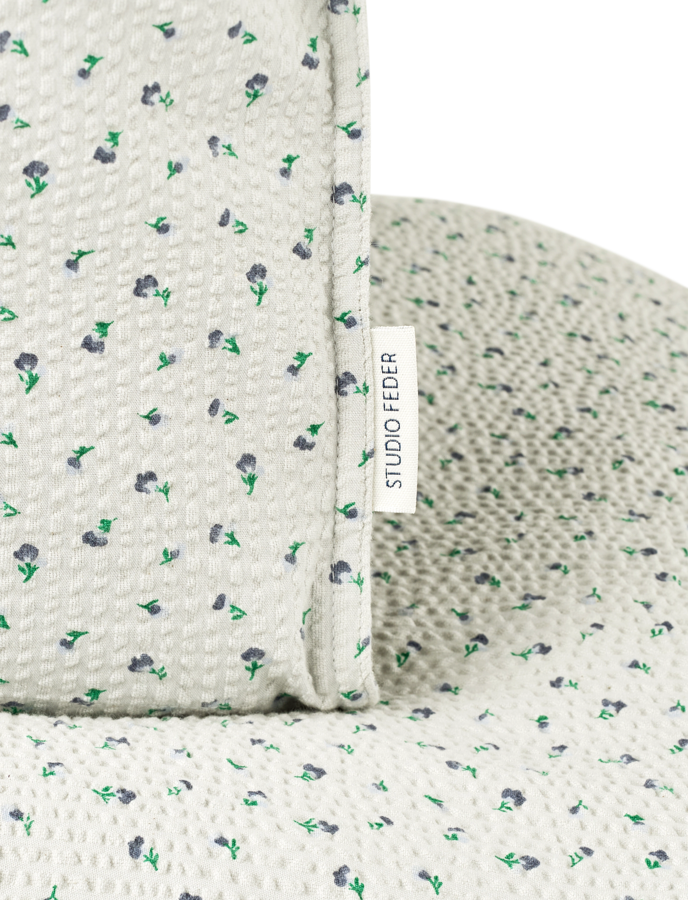 JUNIOR BEDDING - SEERSUCKER - CLOUDY DAY