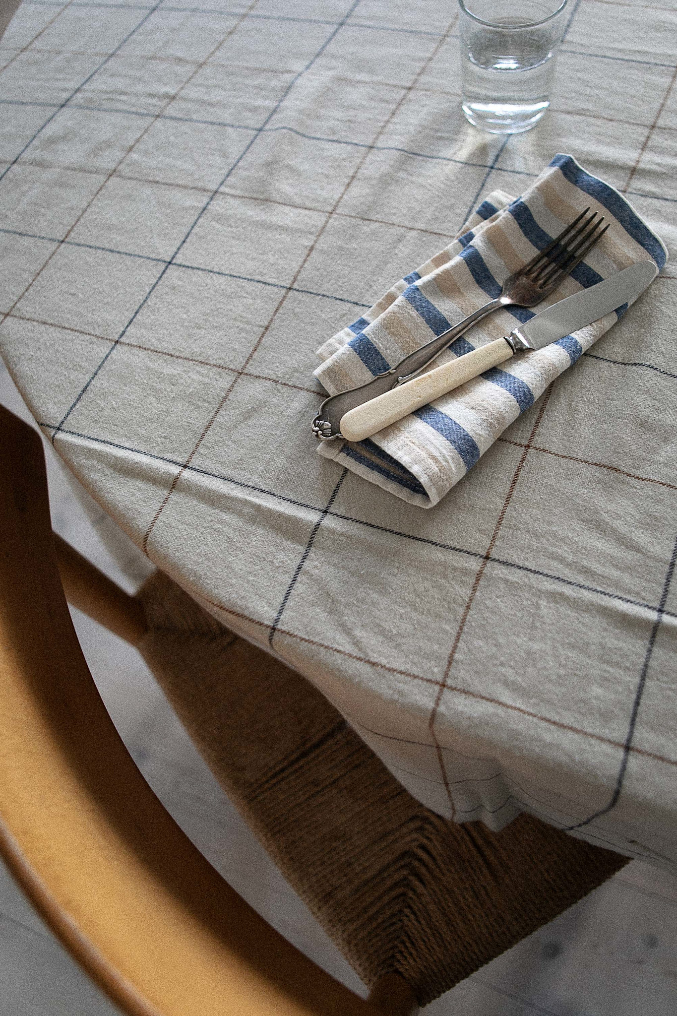 KORI TABLE CLOTH - SUNDAY CHECK