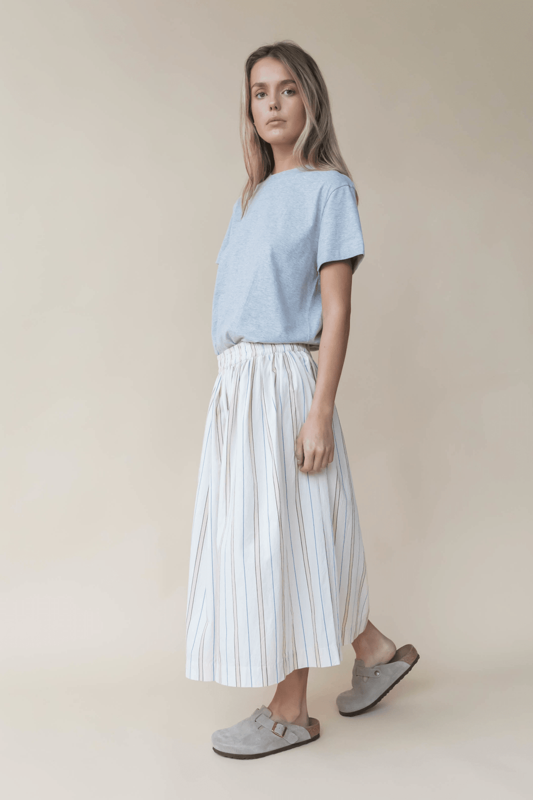 スカート ENFOLD SOLID WAVE TUCK SKIRT 2024ss Enfold 2024 Rocket Skirt Micro Length Black Straight Shape